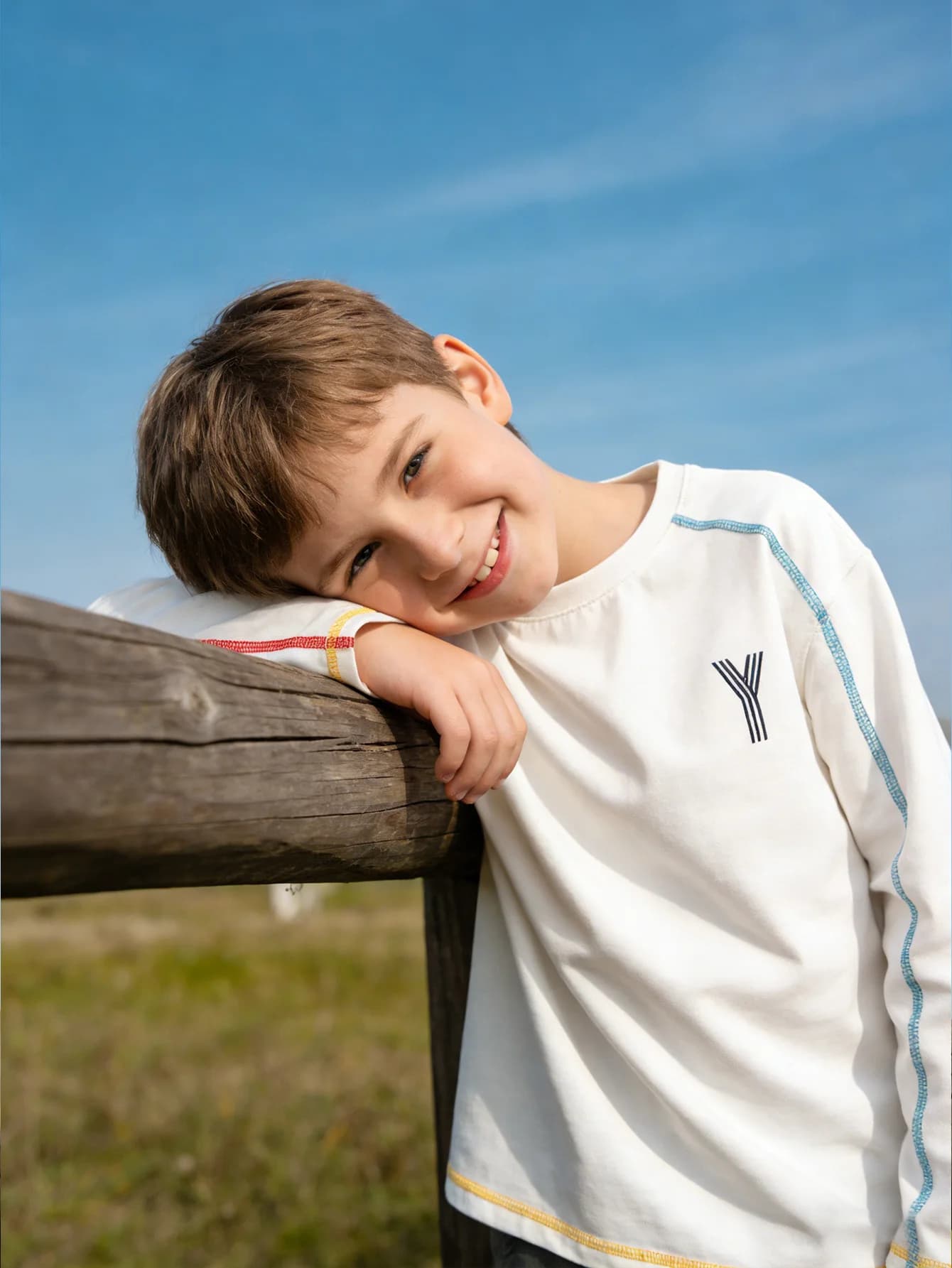 YMGN Kids Boys White Long Sleeve T-shirt, Y Letter Print Multi Color Contrast Stitch Casual Crew Neck Top