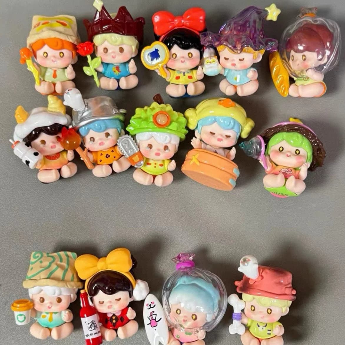 Yoyo 72 Changes Now Series Mini Blind Box - Statuette da Collezione Autentiche e di Tendenza, Ornamenti da Scrivania, Regalo per gli Amanti dei Giocattoli