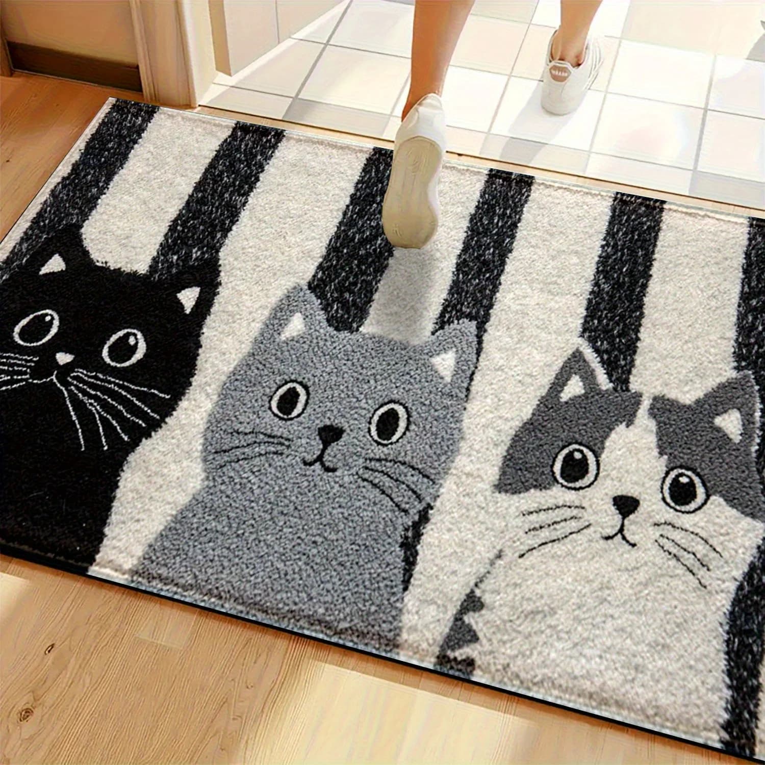 Tappeto a righe con gatto dei cartoni animati, morbido zerbino impermeabile per camera da letto, tappeto per soggiorno, tappeto da esterno, decorazione per la casa
