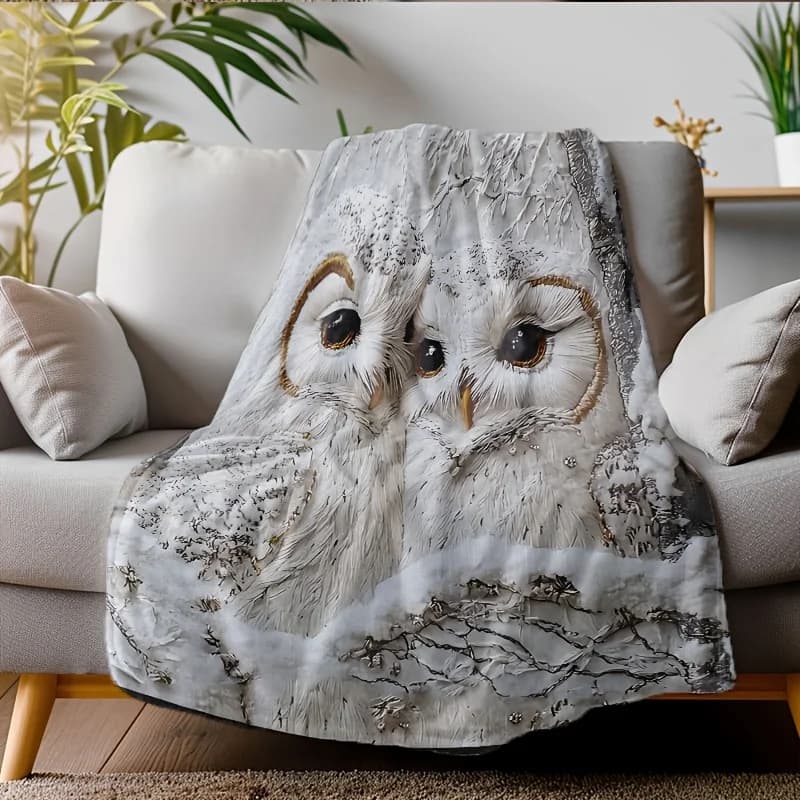 White Owl Print Plush Throw Blanket - Digital Heat Transfer Flannel for Bed Sofa Camping, All-Season Machine Washable Cozy Gift