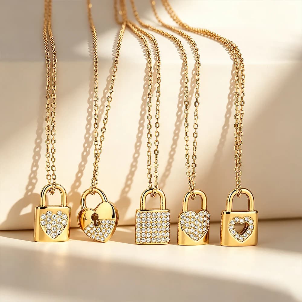 Collana con ciondolo a forma di cuore geometrico con zirconi e cristalli, placcata oro in acciaio inossidabile 316L, nuova moda coreana, per donne e ragazze.