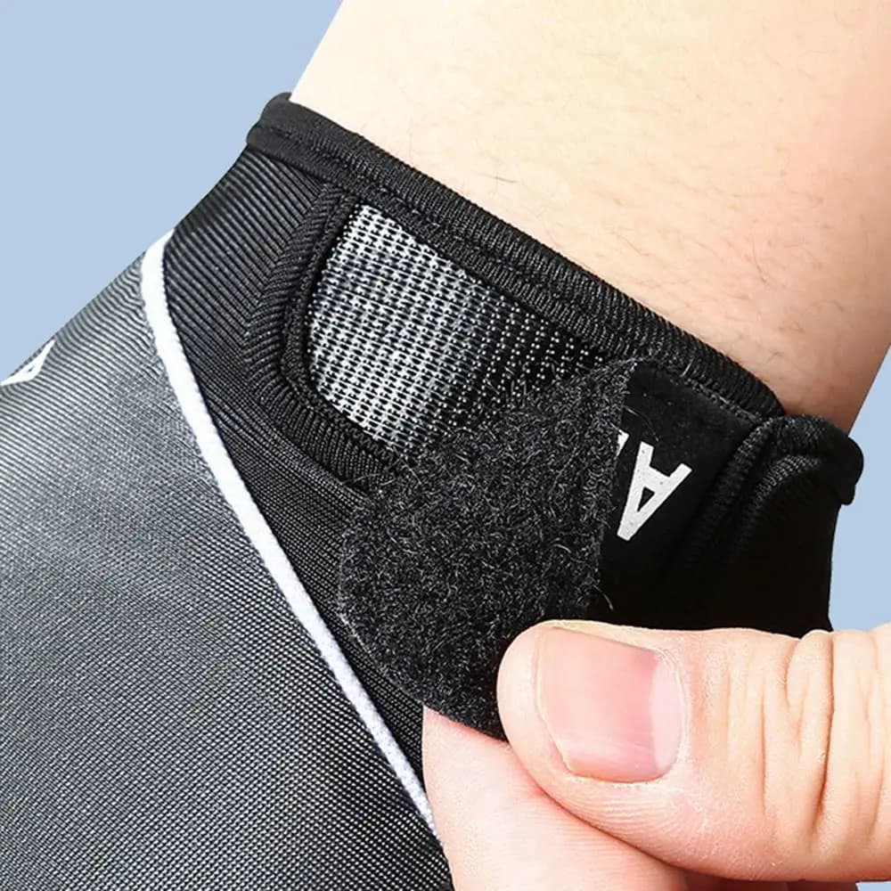 Breathable Weight Lifting Gloves Slim Non-slip Gym Gloves for Training Solar Protection Fitness Gloves for Exercises