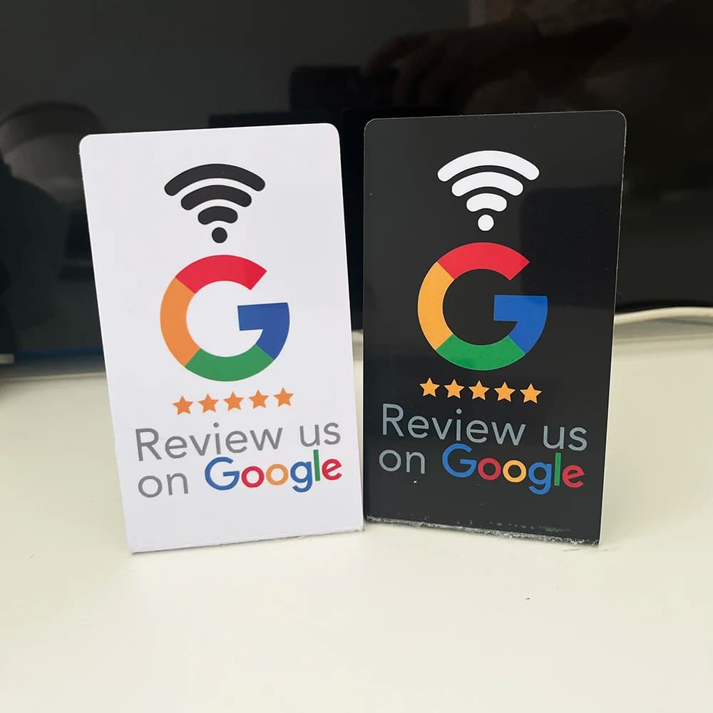 NFC 215 programmabile per la revisione Google Scheda adesiva acrilica Tabella stazione NFC Scheda di revisione NFC impermeabile da 13,56 Mhz