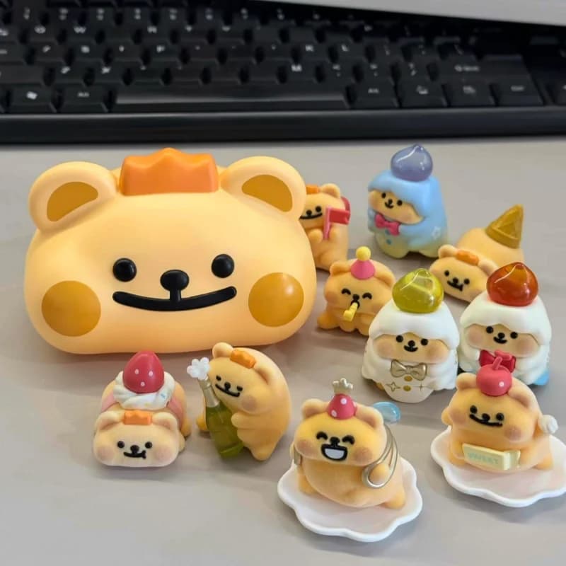 Funism Bear Worm Blind Box Dessert Party Mini Figure Floccate, Ornamenti da Collezione per Scrivania, Schermo e Auto, con Contenitore a Forma di Testa d'Orso