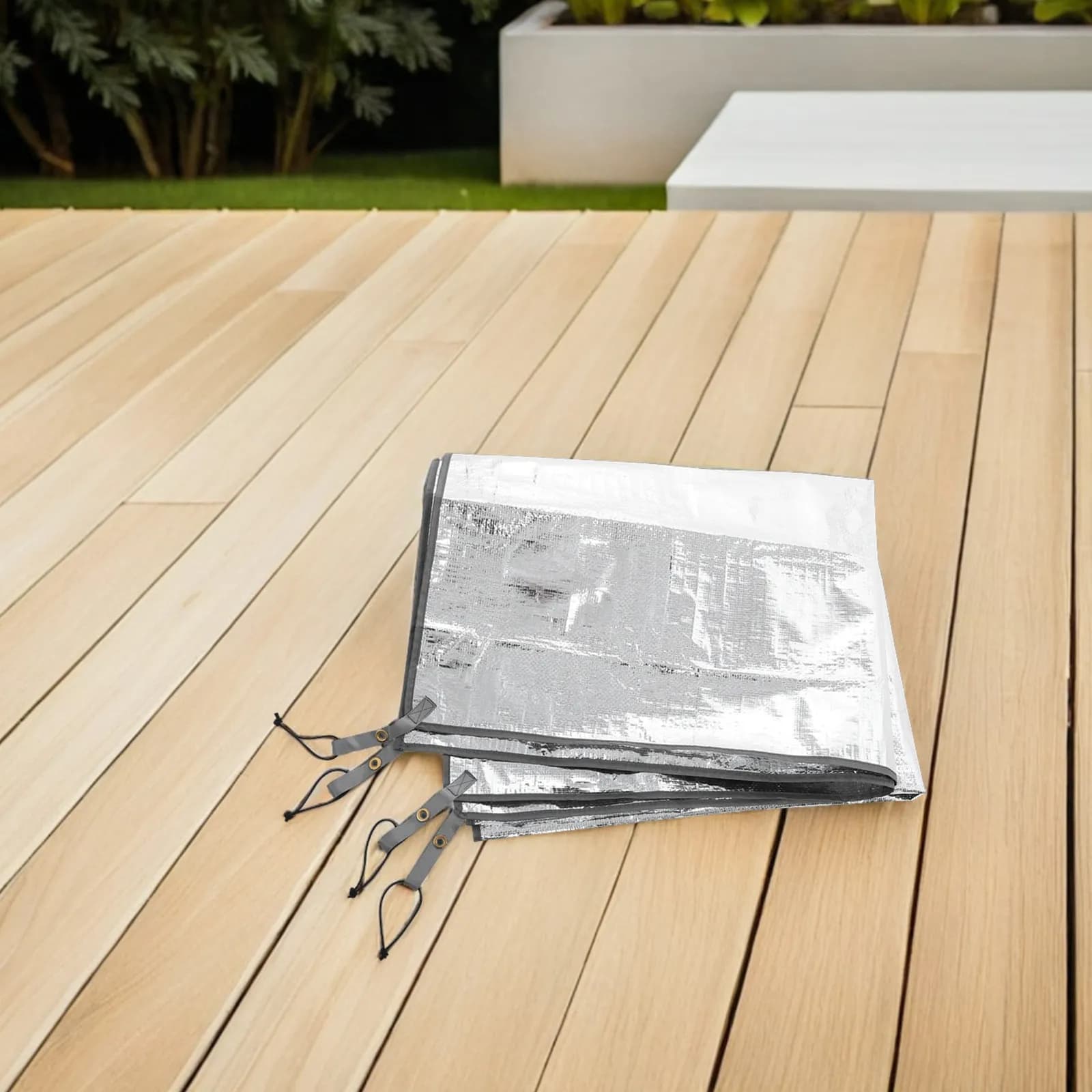 Camping Mat Waterproof in Aluminium, Insulating, Anti-slip, Thermal, for Picnic, Beach and Tent