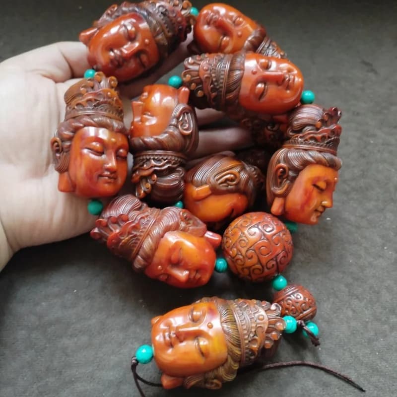 Collana portatile tibetana di grandi dimensioni con cera d'api Buddha vecchia polpa avvolta con perline di Guanyin