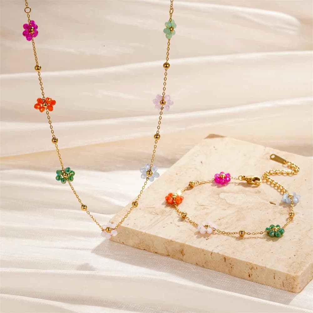 Set di bracciali con collana impermeabile in acciaio inossidabile placcato oro Set di gioielli con catena di fiori in cristallo artificiale colorato per regalo da donna