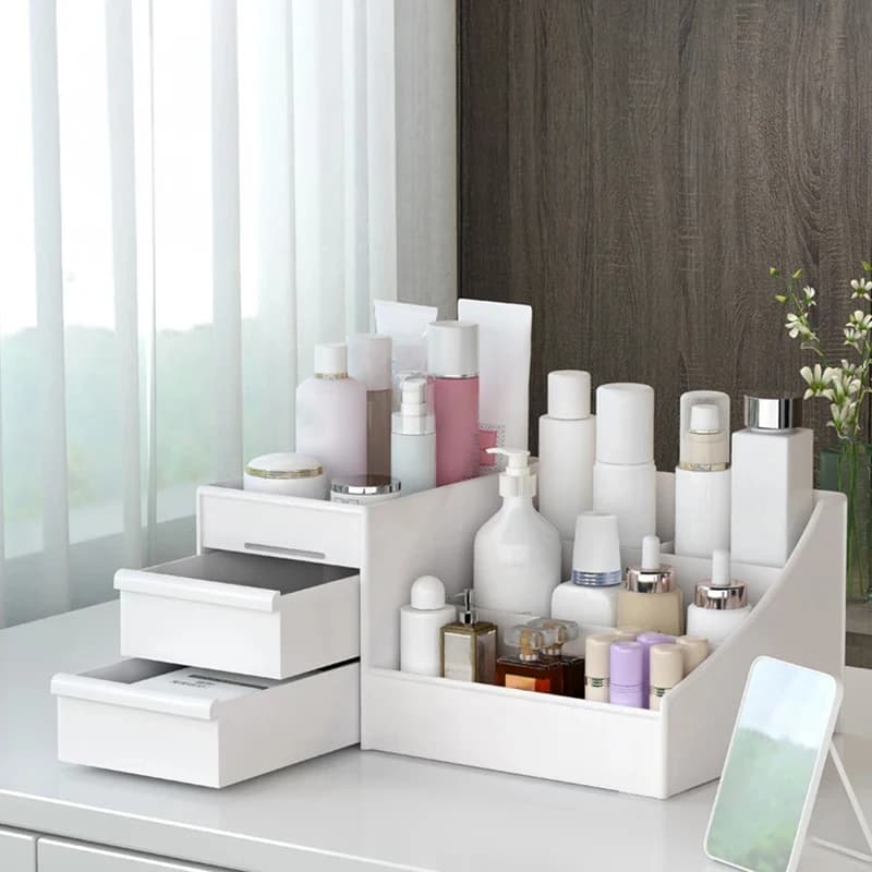 Organizer cosmetico da tavolo versatile con design a cassetto, ideale per riporre oggetti in dormitorio e collezioni di trucchi