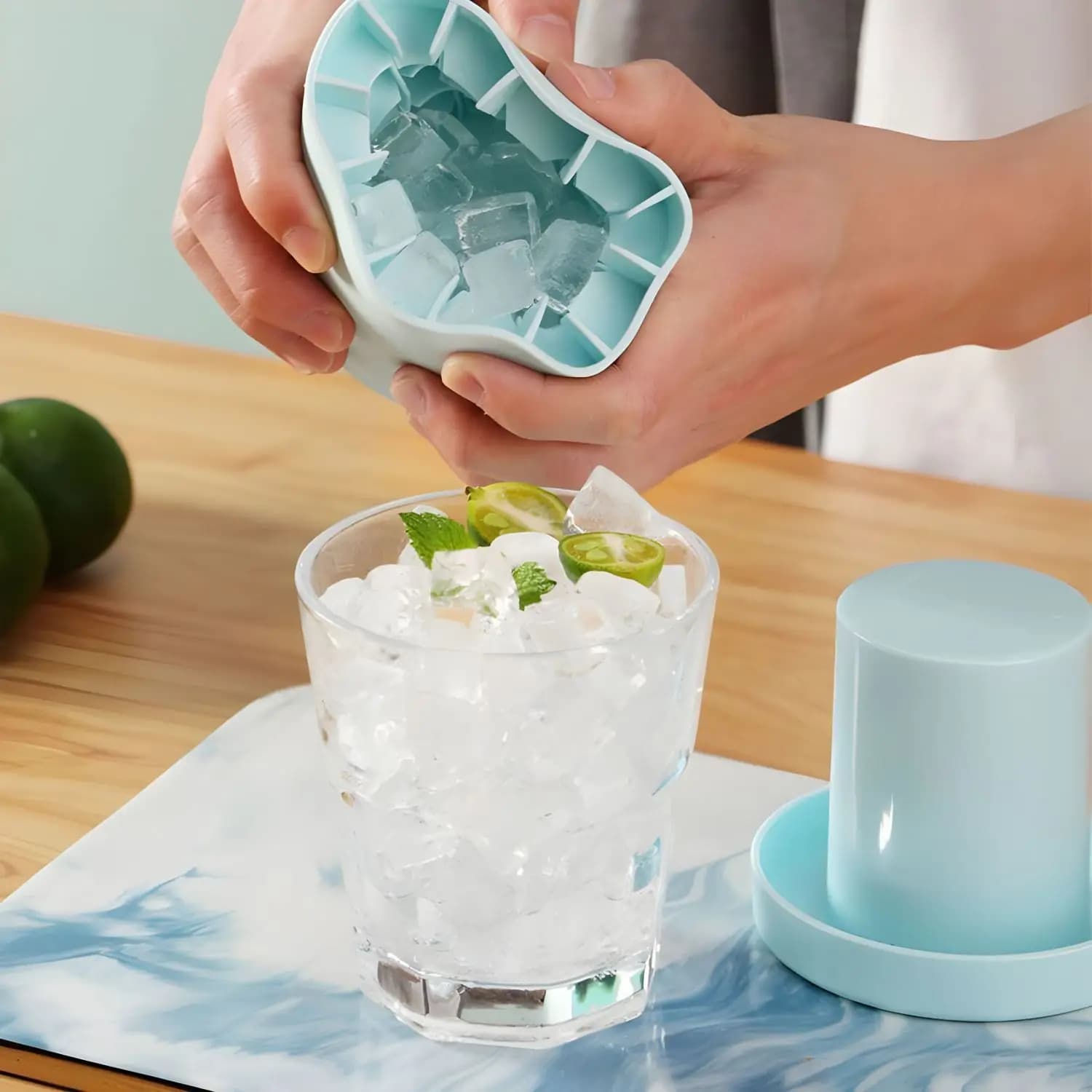 Stampo per cubetti di ghiaccio in silicone rotondo Macchina per il ghiaccio estiva fai-da-te per uso domestico Strumento creativo per bicchieri per secchiello per il ghiaccio del frigorifero
