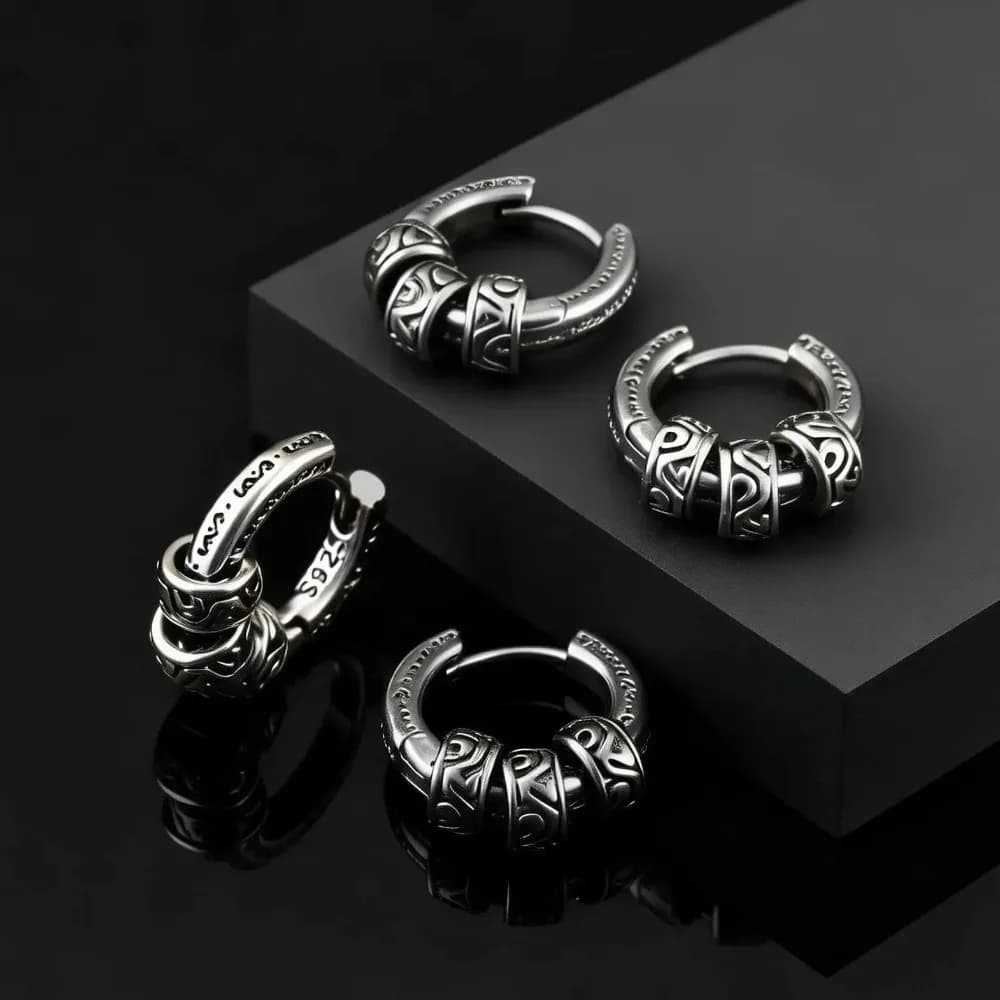 1 pairVintage Totem Vine Pattern Hoop Earrings for Men, Hypoallergenic Metal Huggies Earrings, Rock Punk Piercing Jewelry Gift