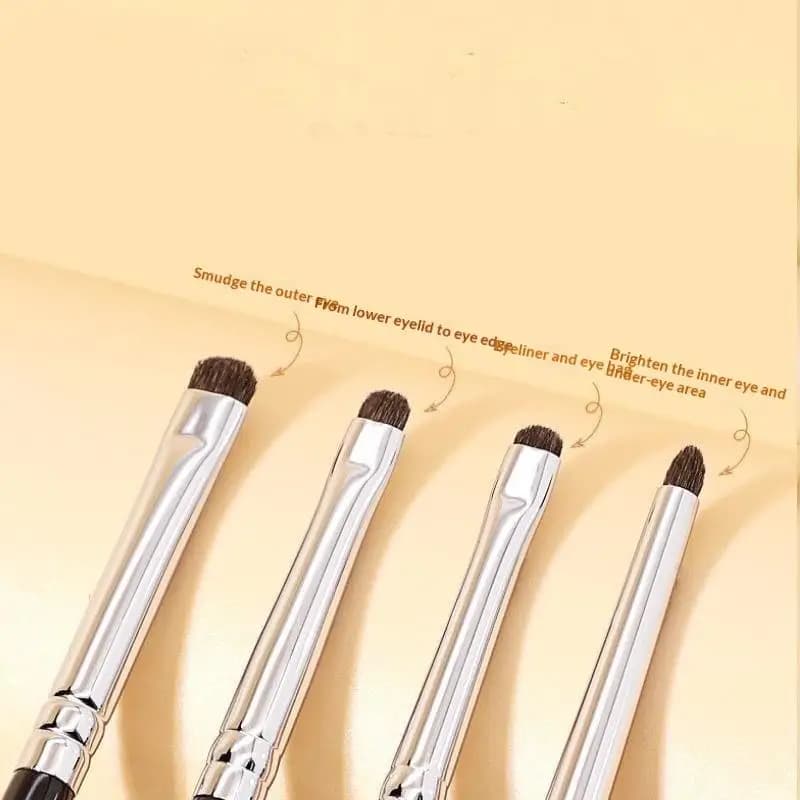 Set di 4/6 Pennelli Morbidi in Crine di Cavallo per Trucco Occhi, Pennelli Professionali per Ombretto, Sfumatura, Eyeliner e Dettagli