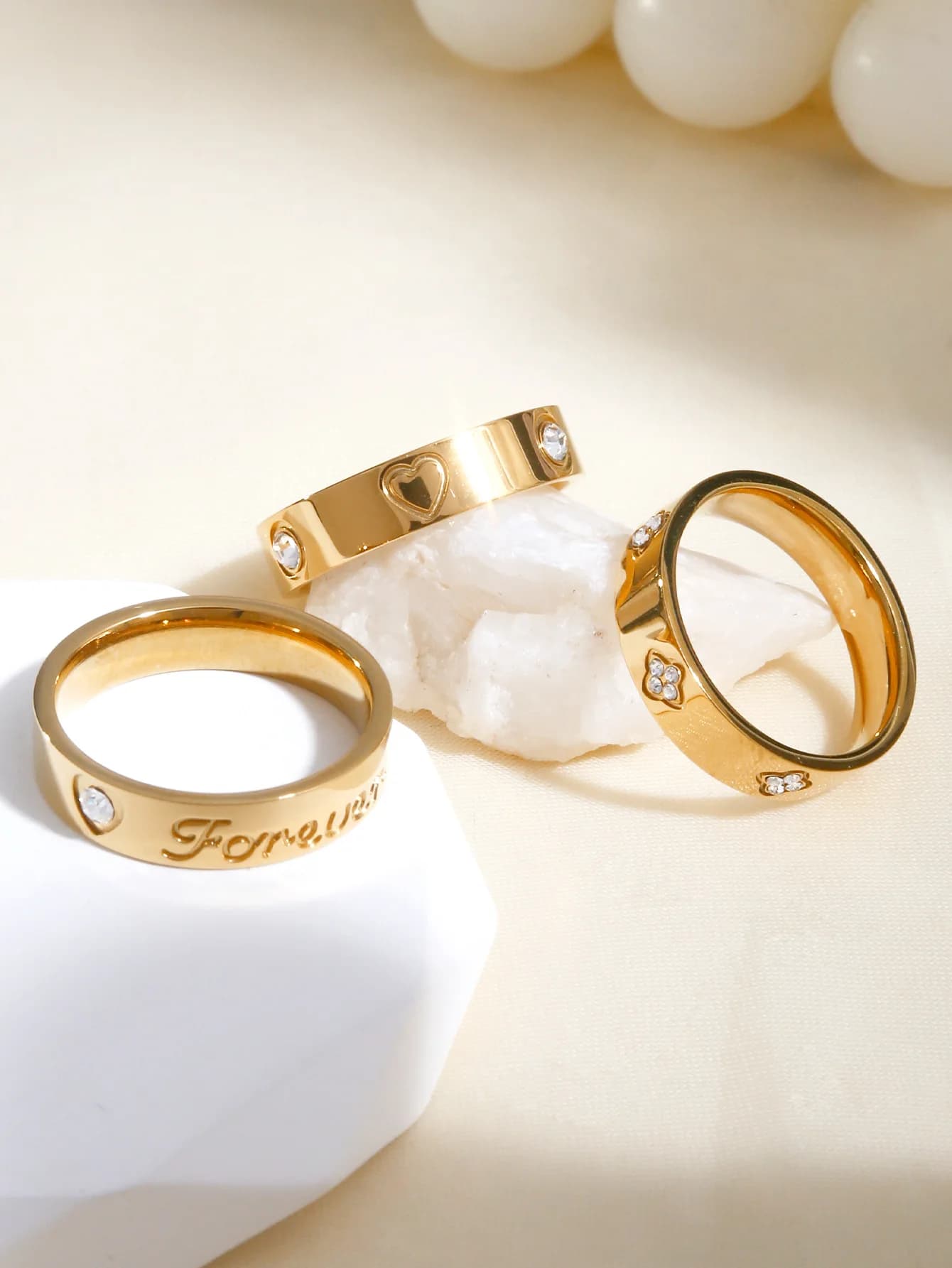 Squisito acciaio inossidabile di lusso leggero placcato oro 18 carati con diamanti Anello monogramma a quattro foglie, cuore, amore per sempre per le donne