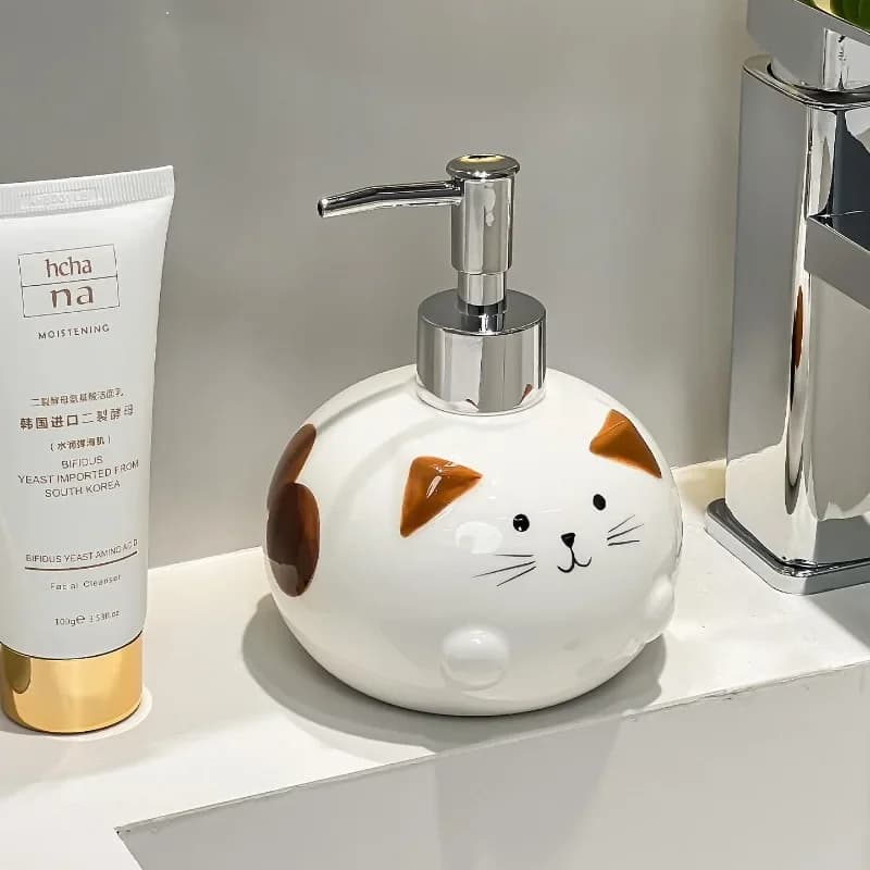 Bottiglia di lozione per gatti in ceramica a tre colori da 330 ml Simpatico gatto Ornamenti per il bagno Dispenser di sapone Bottiglia di sapone per le mani e shampoo per la casa