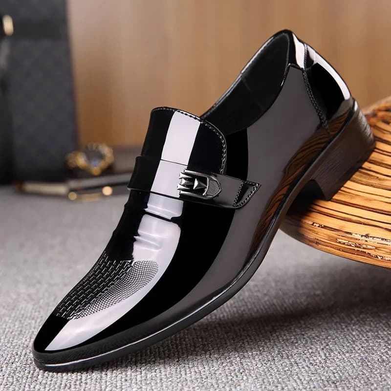 Scarpe in pelle verniciata da uomo Mocassini da lavoro Slip on Oxford Scarpe da uomo Mocassino Glitter Calzature a punta Scarpe eleganti da uomo