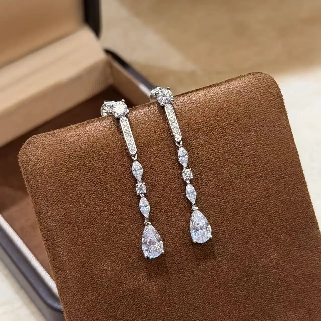 Orecchini pendenti lunghi in argento sterling 925 con zirconi AAA a goccia d'acqua, gioielli raffinati da donna