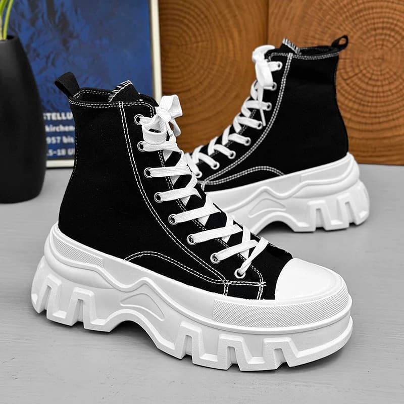 Stivali da esterno con fondo spesso alla moda da uomo Stile punk Adatto per esterni Modello versatile per tutte le stagioni
