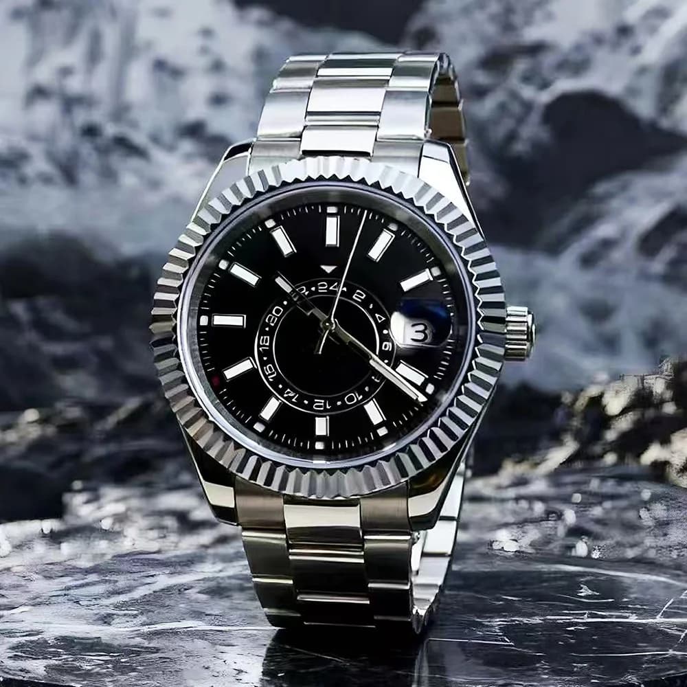 39mm silver ST1612 MIYOTA8215 casual and fashionable men's automatic movement watch with sapphire case and no logo