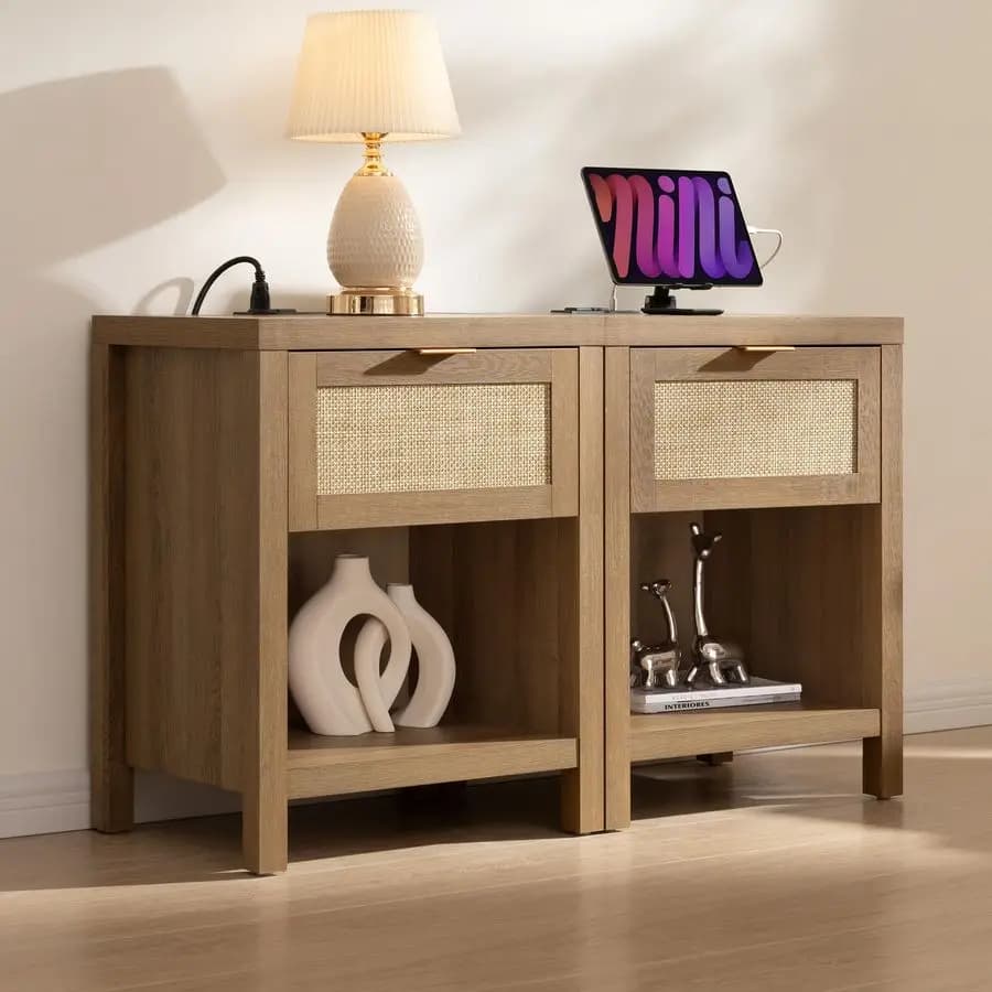 Set di 2 Comodini con Stazione di Ricarica, Comodino in Rattan con Cassetto, Tavolino da Notte Boho con Porte USB e Type-C