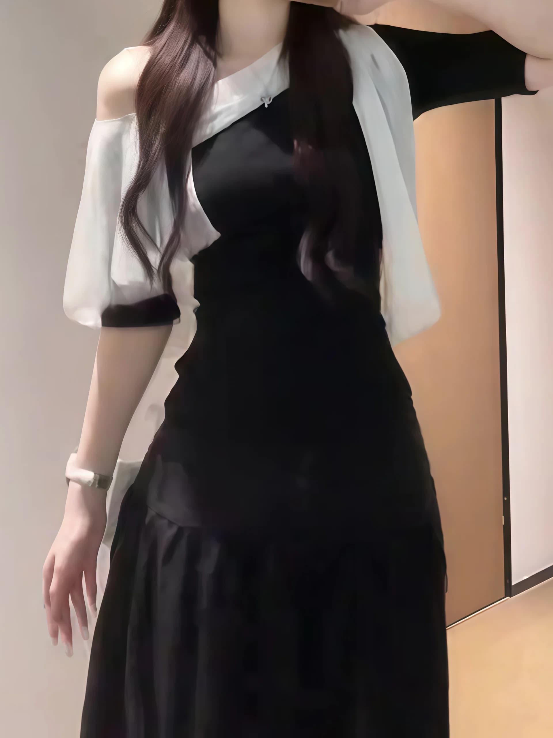 Elegant Black Asymmetrical Shoulder T-Shirt for Women Summer High-End Feelings Beautiful Ribbon Short Sleeve Top Korean Style