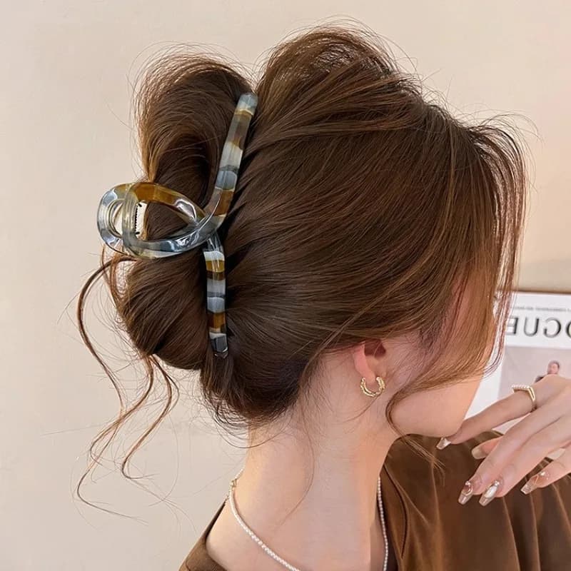 Retro Literary Color Matching Shark Hair Clips Large Elegant Hair Claw Women Daily Back Head Hair Decor Barrettes Gift