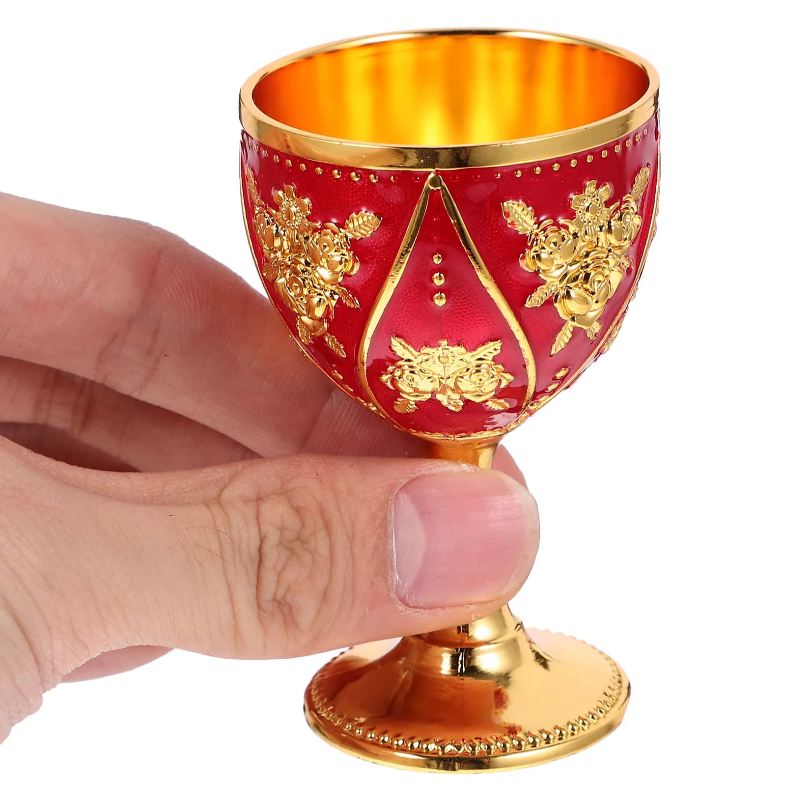 Vintage Metal Liquor Cup Small Alloy Whiskey Goblet Retro European Style Wine Cup for Home Bar Restaurant Camping Tea Coffee