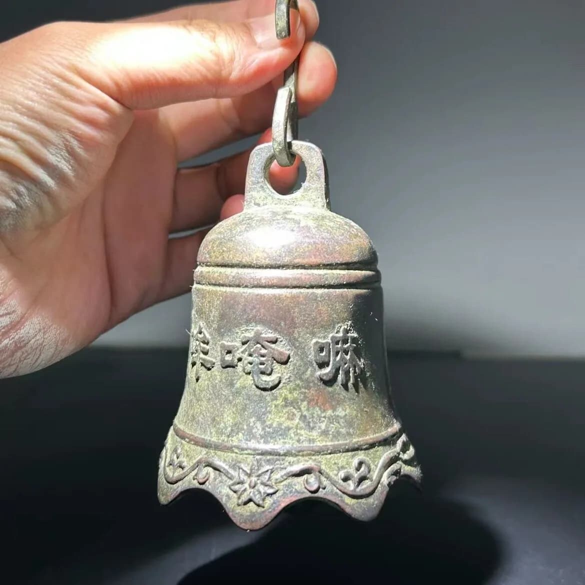 Tibetan Buddhism Bronze Bell Hang Bell Zhong Musical Instrument Statue