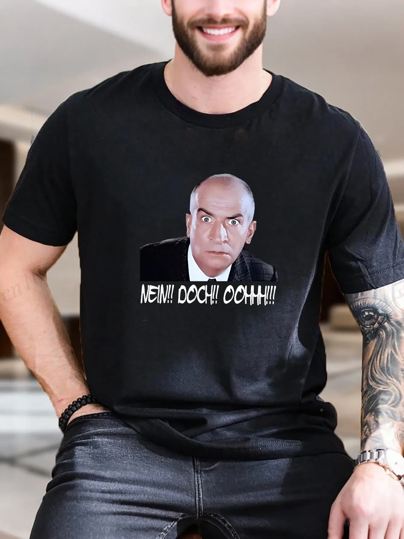 T-shirt a maniche corte stampata da uomo - 100% cotone, traspirante e morbida, design divertente dal volto sorpreso, abbigliamento casual quotidiano, abbigliamento estivo alla moda