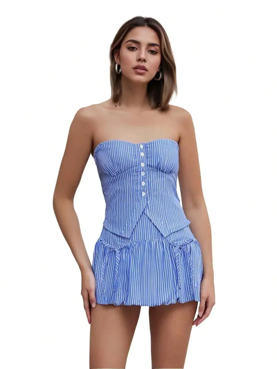 Completo a 2 pezzi a righe da donna, top a fascia e minigonna a bolle, outfit casual estivo