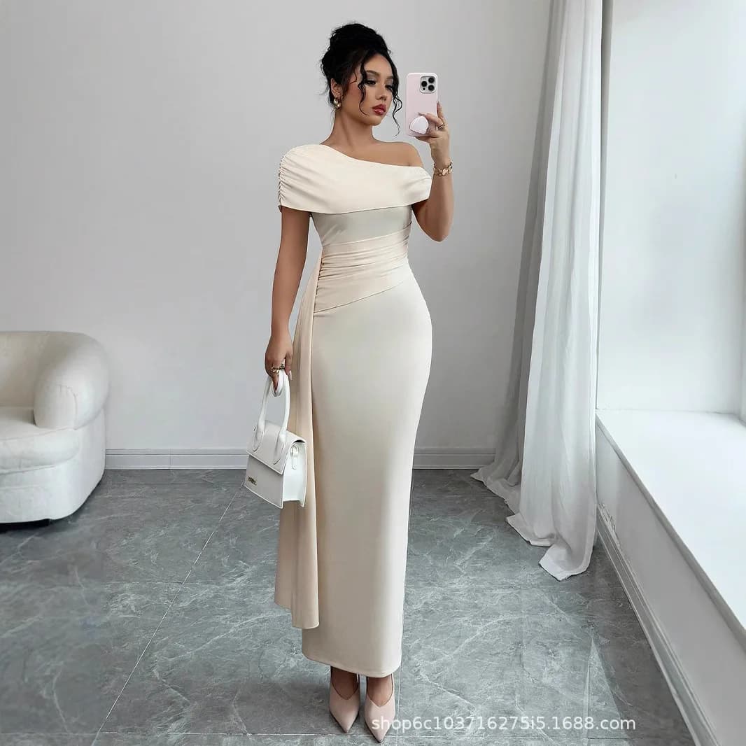Abito da festa con spalle scoperte, Vestito midi sexy aderente senza maniche da donna, Elegante abito da cocktail a fascia per la sera 2026