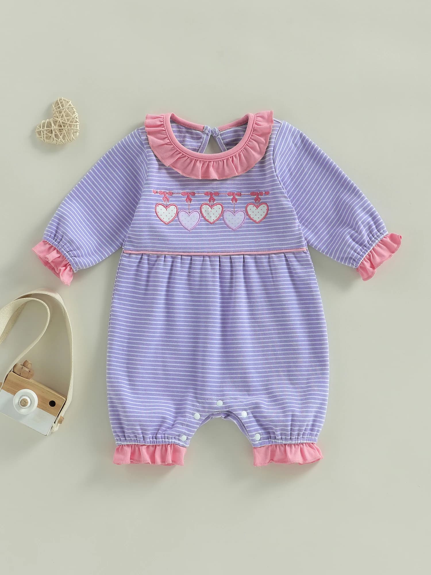 Adorabile vestito da bambina con stampa a cuore rosa con maniche a volant e dettaglio fiocco - Dolce vestito per San Valentino