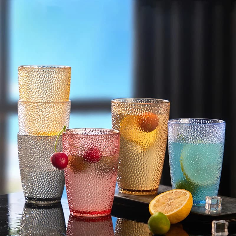 Set di 5 Nuove Tazze in Acrilico Antiurto, Bicchieri Colorati per Birra, Impilabili, per Casa, Ristorante, Bevande e Succhi, Ideali per Feste