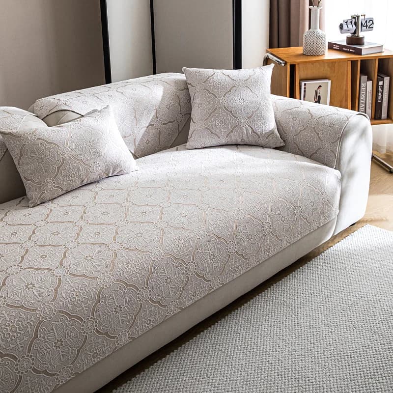 Light Luxury Four Seasonal Universal Sofa Cushion Solid Color Striped Chenille Sofa Mat Non-slip Dustproof Black Sofa Covers