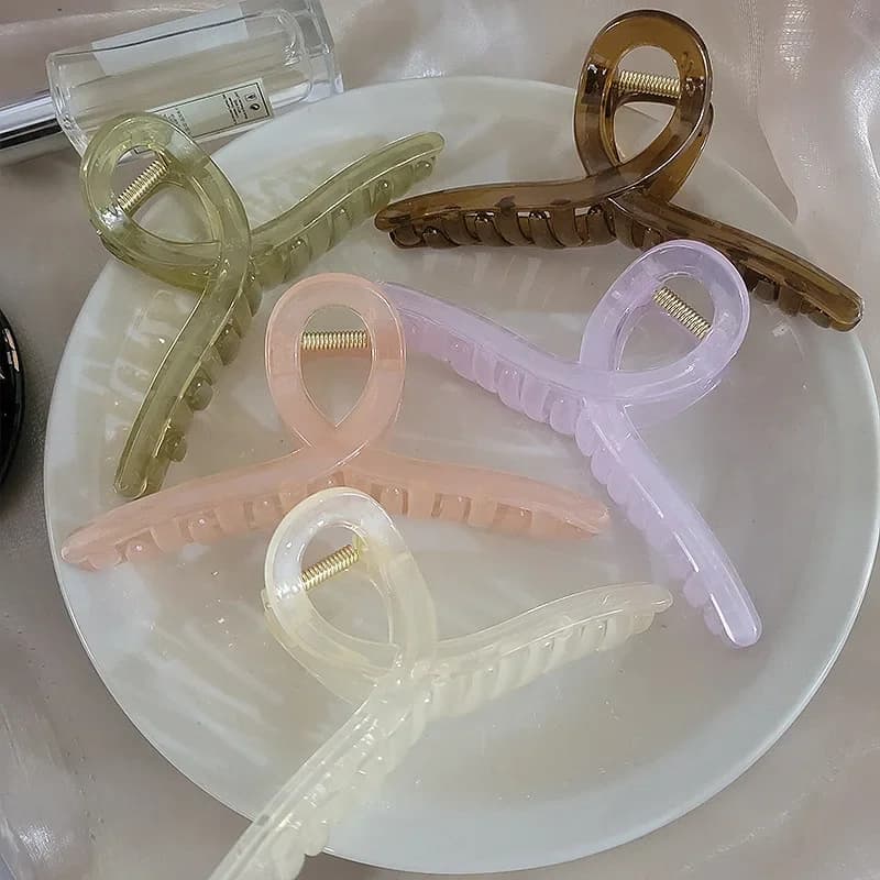 Clip per artigli oversize da 13 cm per capelli spessi Clip per squalo geometrico da donna Artigli per fermagli per capelli minimalisti versatili 、Accessori per capelli per ragazze