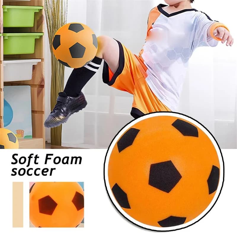 Set Regalo Pallone da Calcio Silenzioso per Bambini, Pallone da Calcio Morbido in Schiuma per Interni in 3 Misure (6/7/9 Pollici), Palla Silenziosa per Gioco e Allenamento Sicuro