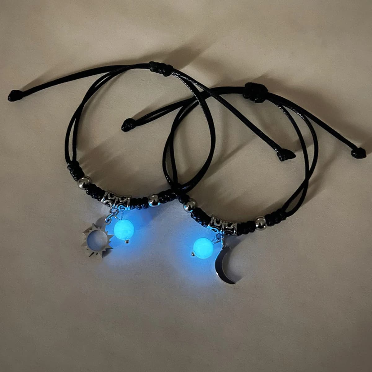 Braccialetto con Perline Luminose in Acciaio Inossidabile e Perline di Posizionamento del Nodo - Design Bifacciale Luna e Sole