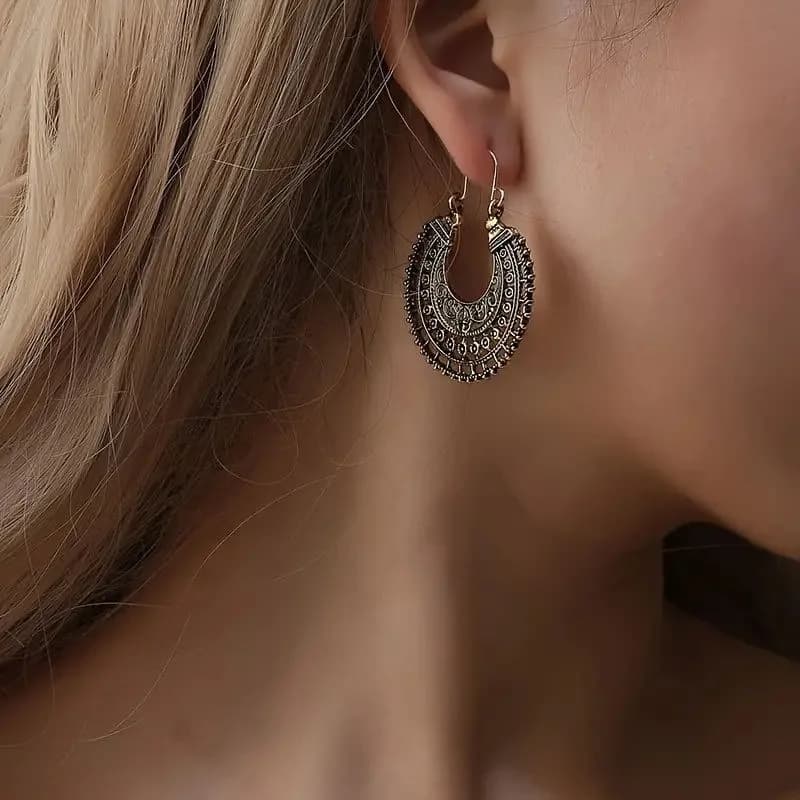 DIY accessories New bohemian hollow engraved earrings fashionable ethnic style retro semicircle trend alloy pattern earrings