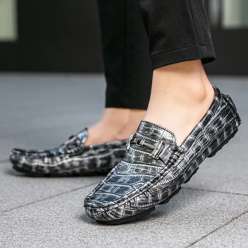 Mocassini da uomo con fibbia effetto metallico, Calzature casual slip-on da uomo per tutti i giorni, Calzature da uomo con suola robusta e resistente all'usura