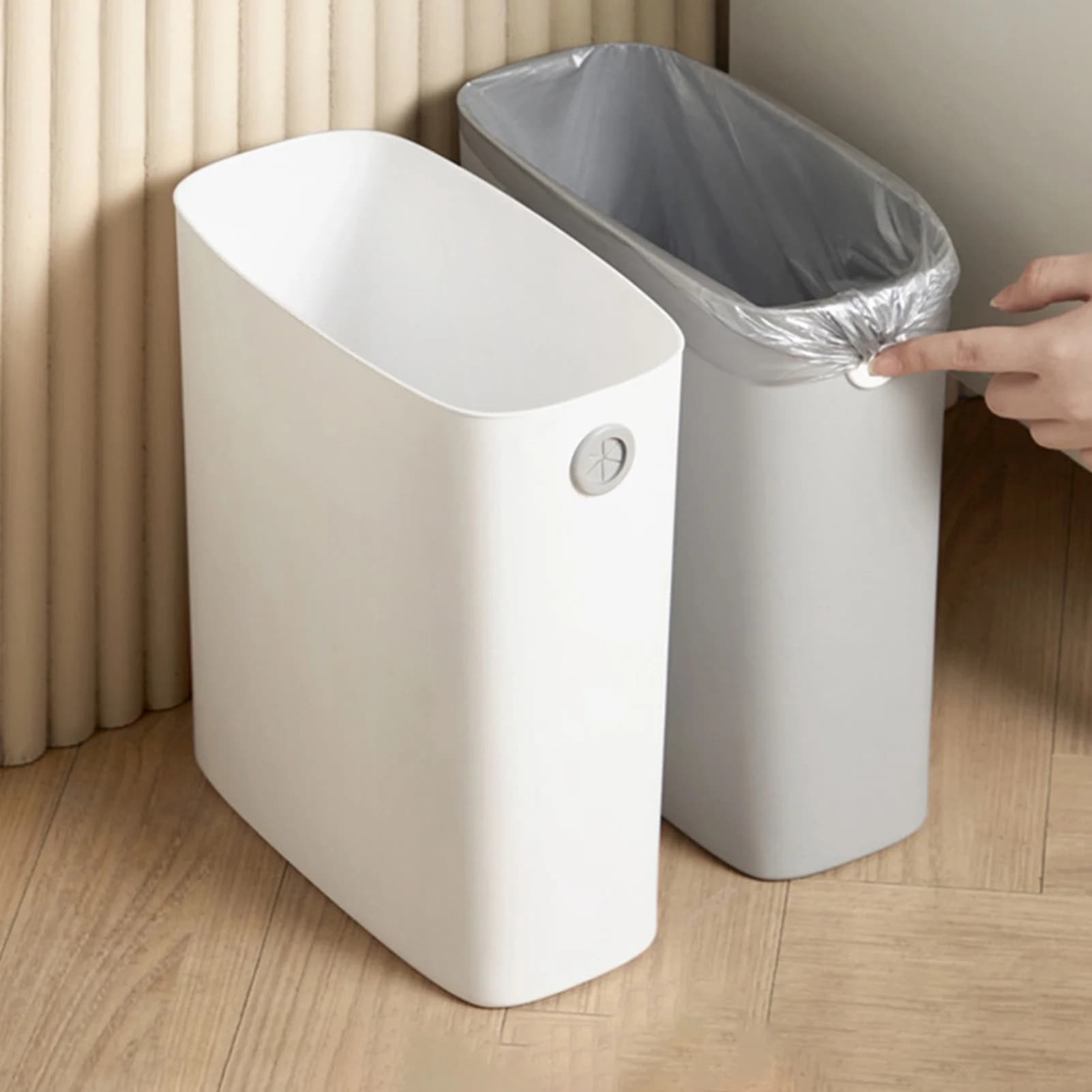 Bidone della spazzatura Bidone della spazzatura piccolo Cestino della spazzatura in plastica PP Bidone della spazzatura sottile con apertura superiore per bagno, camera da letto, cucina