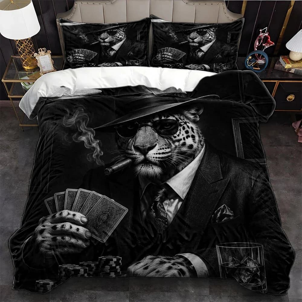 3Pc Trendy Leopard Print Gentleman Poker Theme Duvet Cover Set, Three-Piece Bedding Set (1*Duvet Cover + 2*Pillowcases), Suitable for All Seasons, Machine Washable, Invisible Zipper Design, Large Double Bed Cover, Suitable for Home, Dormitory, Master Bedroom, Guest Room, Vintage Black and White Art Style Bedding Set, Personalized Animal Anthropomorphic Print Bedding Set, Hot-Selling Fashionable Bedroom Decor Bedding Set 2D Flat Print