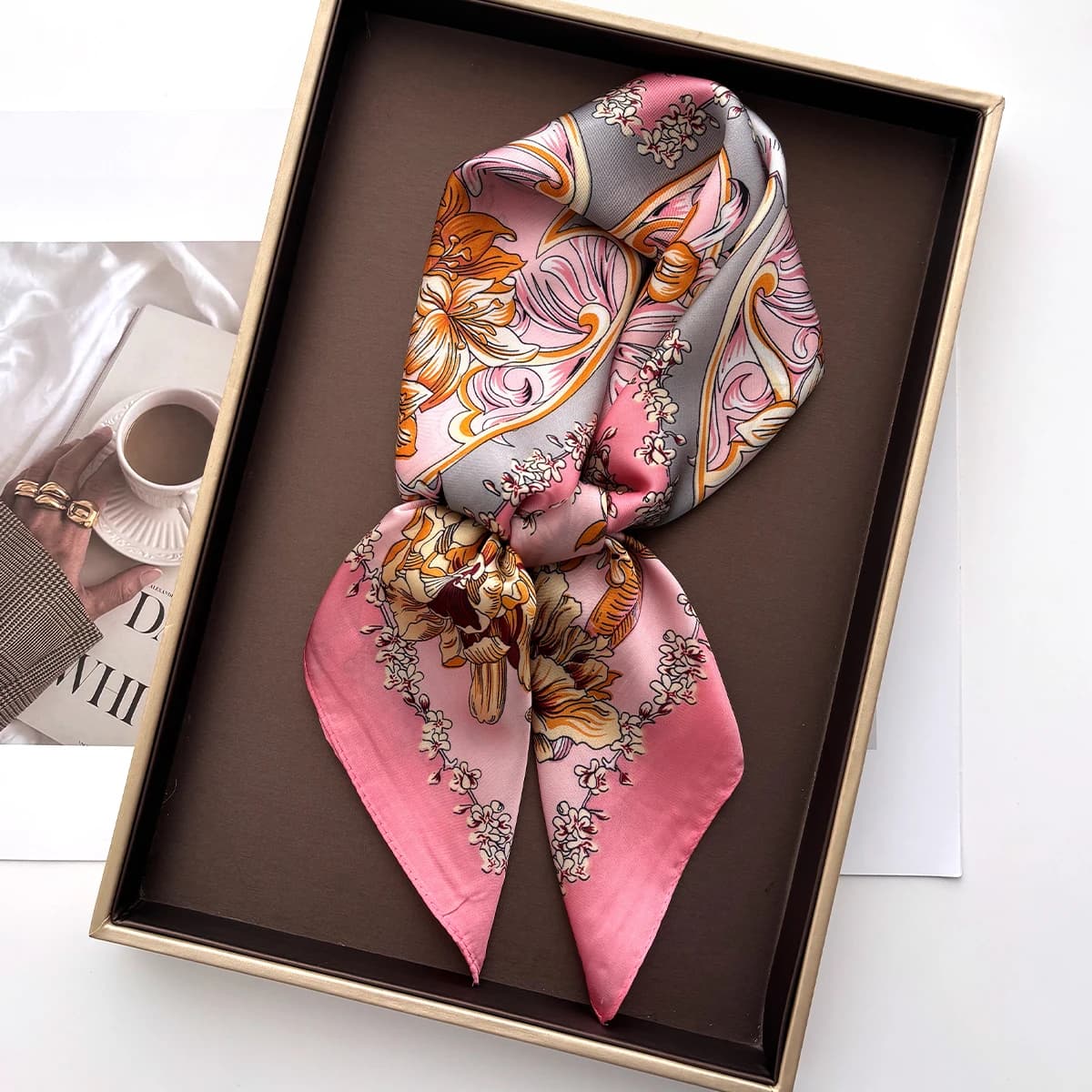 Women's chain printed square scarf, synthetic silk, scarf, bandana, luxury hijab, neck scarf, hair band, elegant shawls and shoulder straps