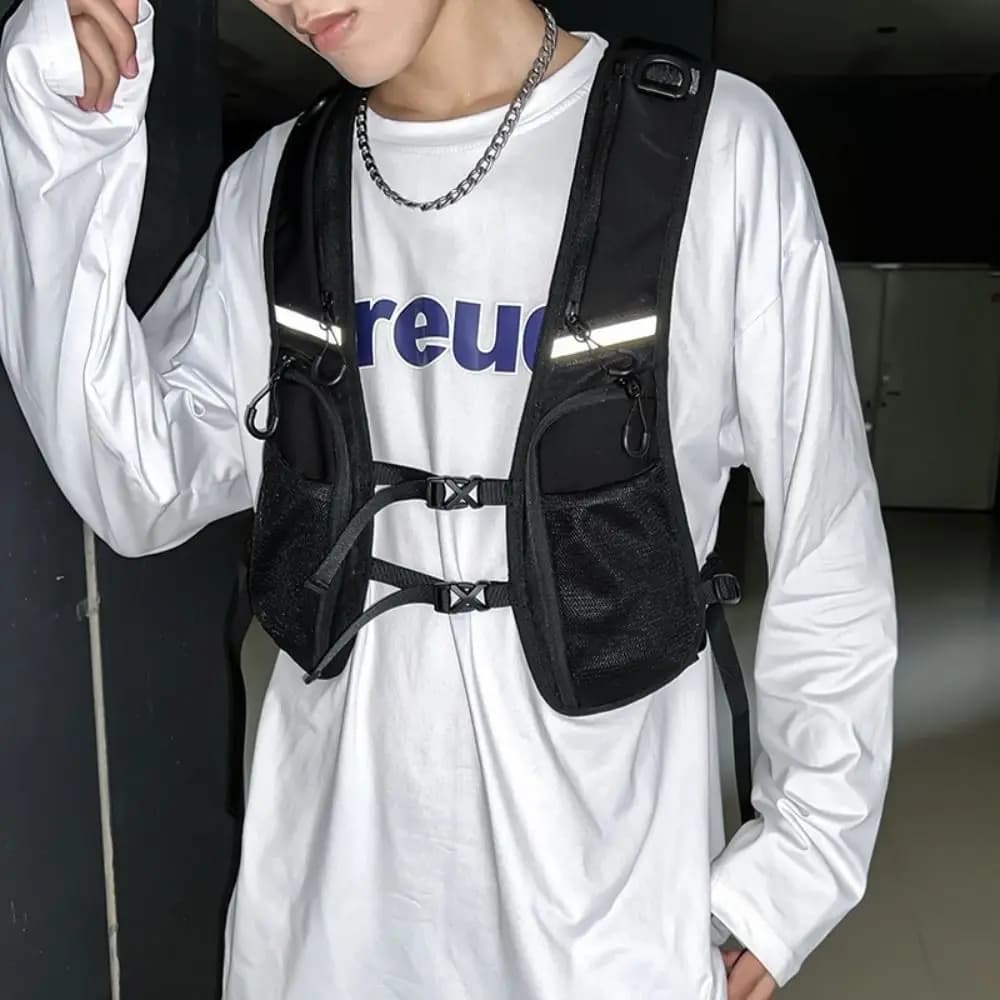 Reflective Running vest Waterproof, Breathable and Adjustable, Running Hydratation Bag, Comfortable and Multifunctional