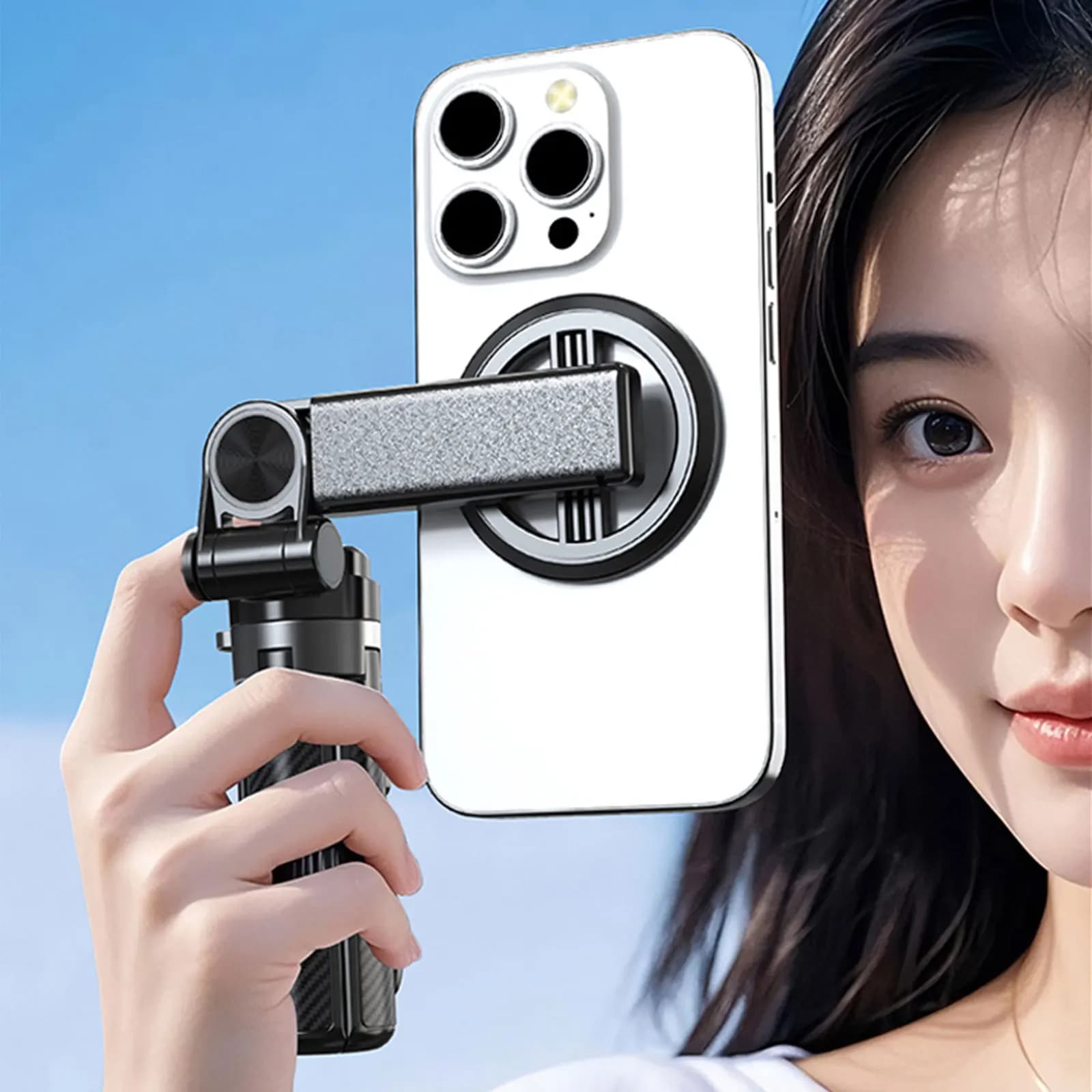 Supporto per telefono magnetico 360 ° Bastone selfie tascabile con rotazione con supporto da tavolo regolabile remoto Bluetooth per streaming live Vlog