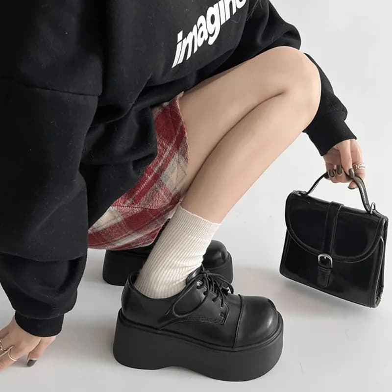 Scarpe con Zeppa Gotica da Donna, Mocassini Allacciati Punk Eleganti per Ufficio e Lavoro, Nere, Nuova Collezione 2025