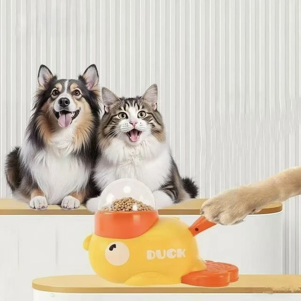 Yellow Duck-Shaped Interactive Cat Treat Dispenser Durable Plastic Training Dog Toy Puzzle Slow Feeder Dog Entertainment Toy