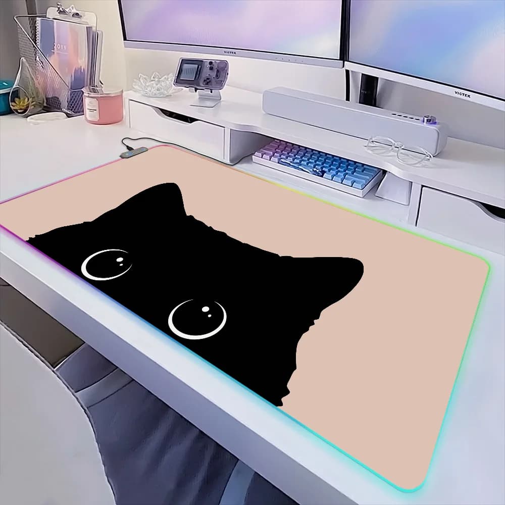 Divertente tappetino per mouse nero con gatto, carino e kawaii, tappetino per mouse da gioco, tappetini da tavolo a LED, tappetini da scrivania in gomma retroilluminati RGB con micro USB, XXL