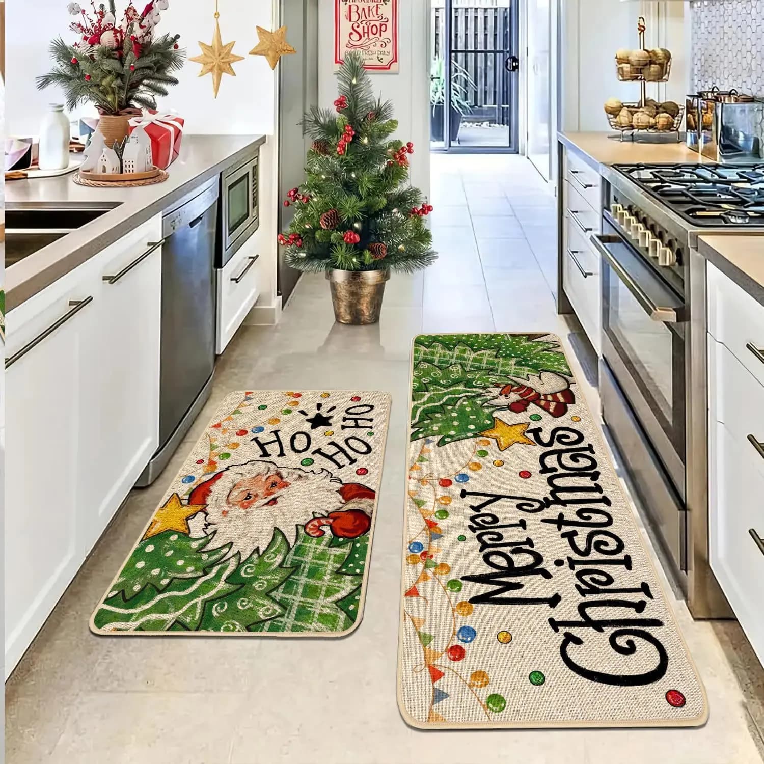 VIKAMA Set di tappeti per festival di Natale in 2 pezzi, set di tappetini da cucina, zerbino per ingresso, resistente alle macchie e facile da pulire, decorazioni per la casa