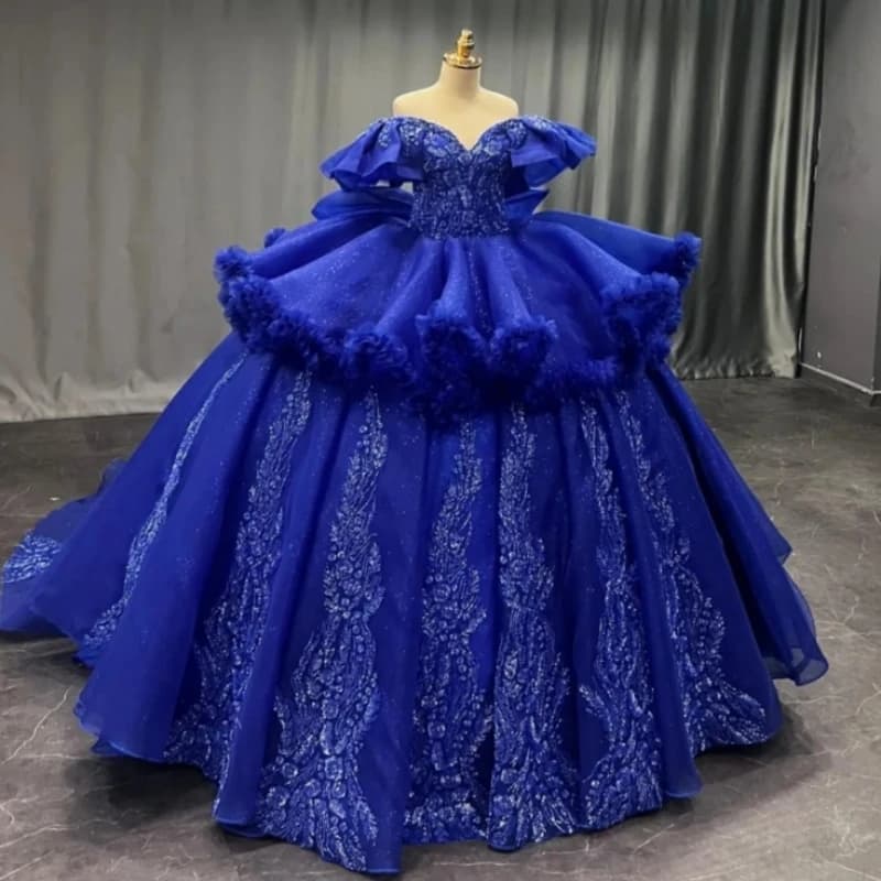 Royal Blue Shiny Abiti Quinceanera Abito da ballo con spalle scoperte Applique Perline Tull Party Compleanno Sweet 16 Dress Abiti 15