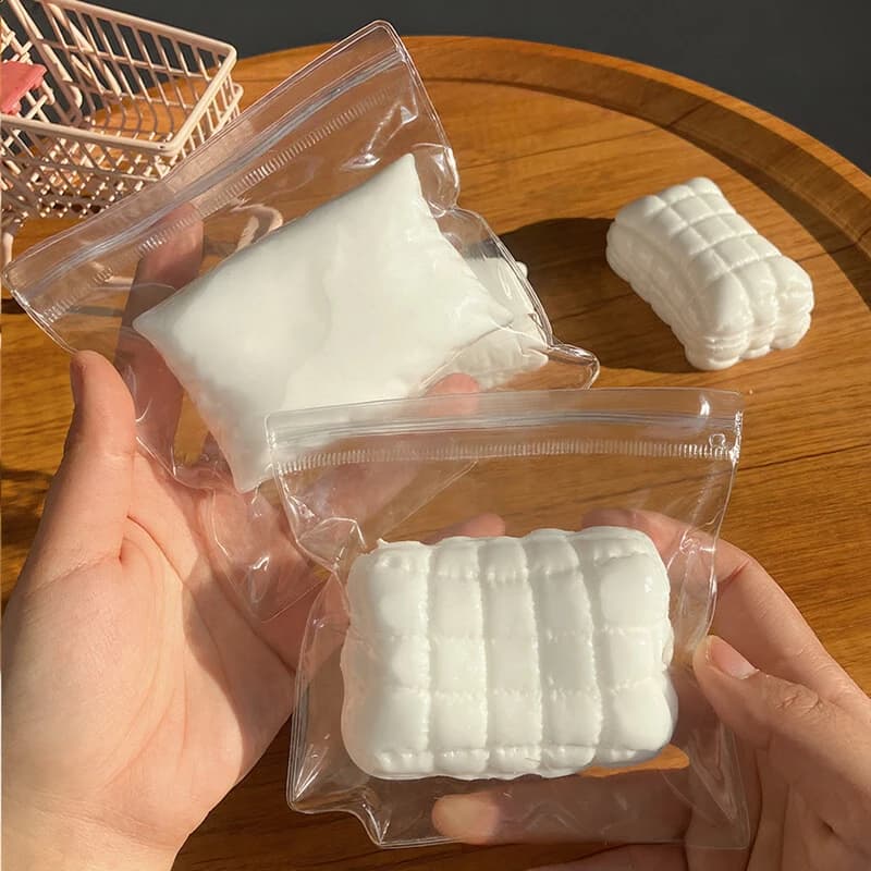 Divertente Giocattolo Antistress a Forma di Sapone Bianco, Cuscino Quadrato Morbido da Spremere, Giocattolo Sensoriale per Alleviare l'Ansia, Antistress per Amici