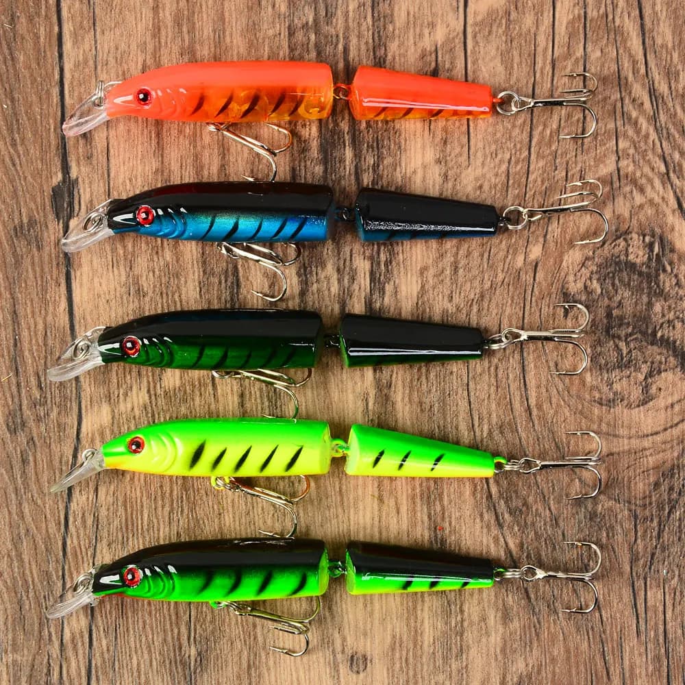 5 Pezzi Esca Affondante Tipo Minnow Jerkbait, Esca Artificiale in Plastica, Wobbler Rigido per Pesca di Spigola, Trota e Luccio