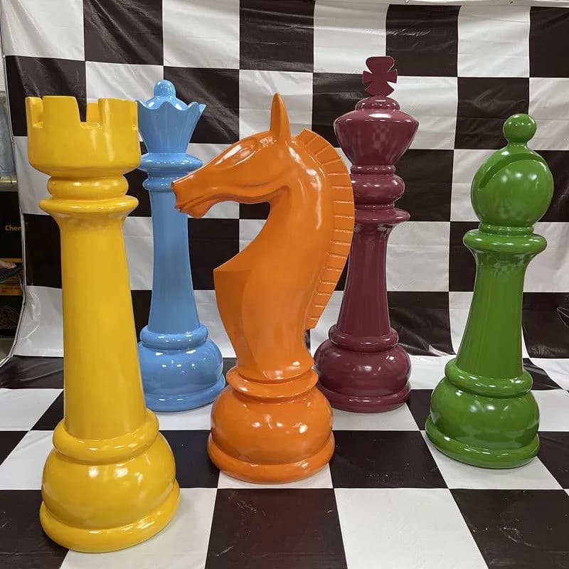 Large-scale Fiberglass Reinforced Plastic Handmade Park Sculpture Chess Set Ornaments for Hotel Lobbies Entrance Halls Shop